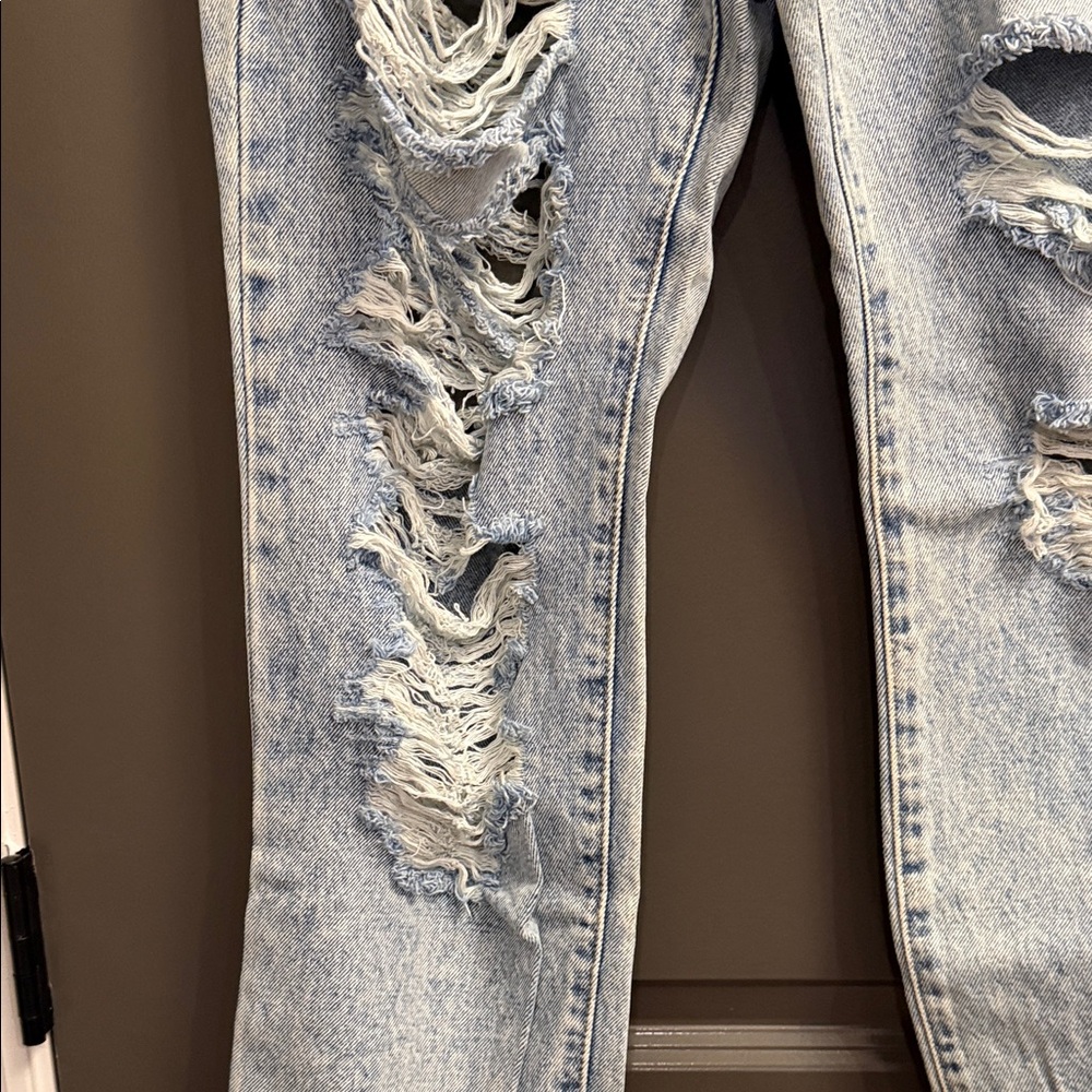 Trendy Light Blue Distressed Women's Jeans - Picture 5 of 10
